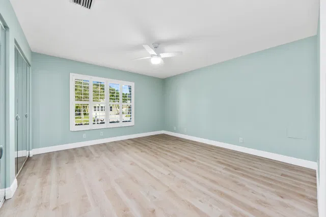 Residence photo 18