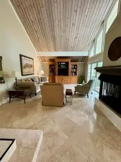Residence photo 6