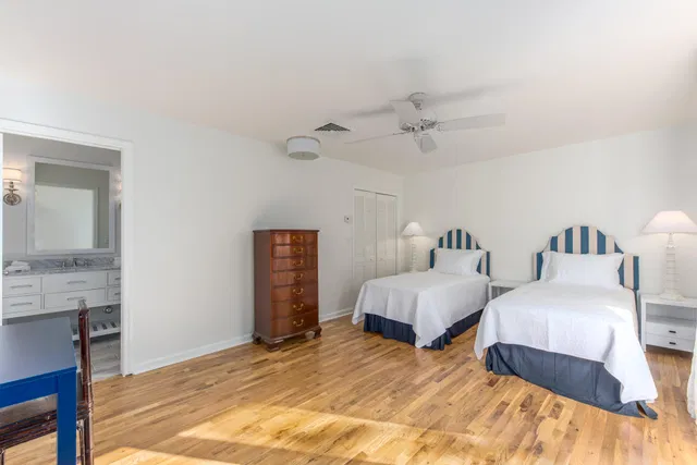 Residence photo 23