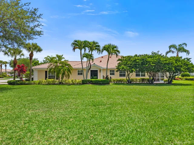 Residence photo 3