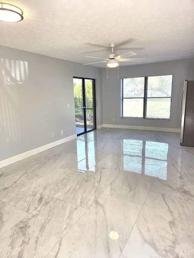 Unit 104 photo 2