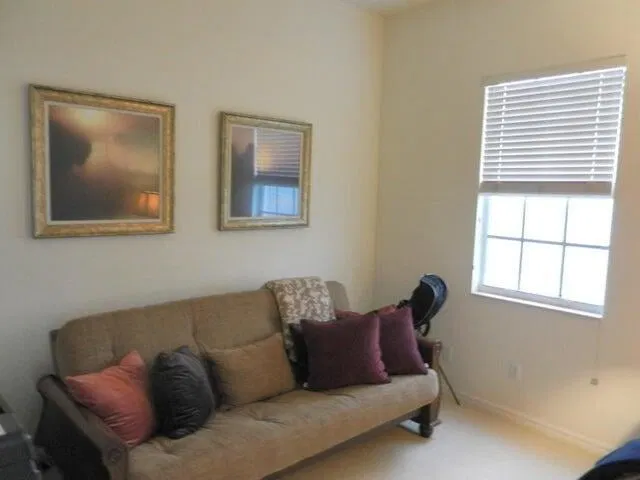 Unit 200 photo 12