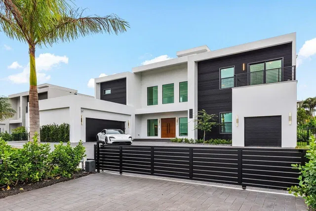 Residence photo 2