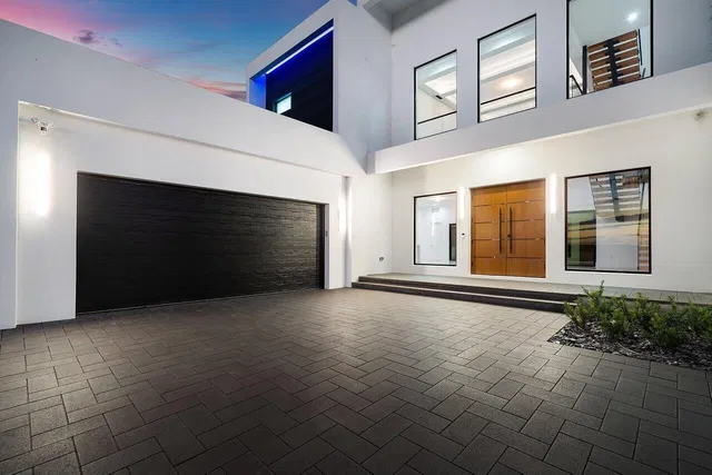 Residence photo 11