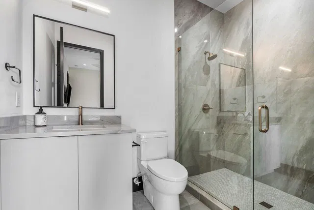 Residence photo 32