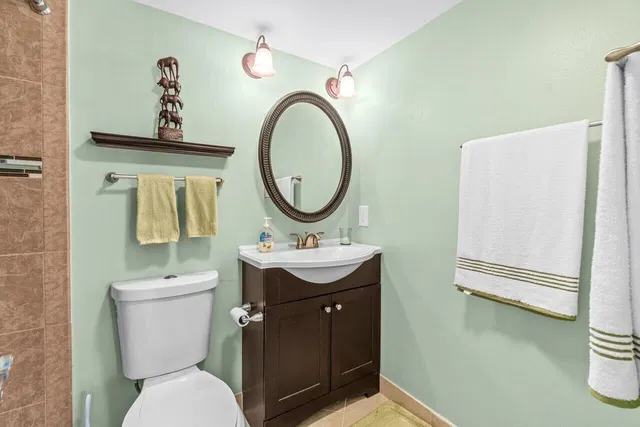  Unit 68 photo 14