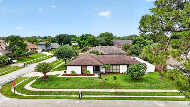  Residence photo 28