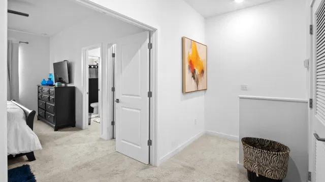 Residence photo 12