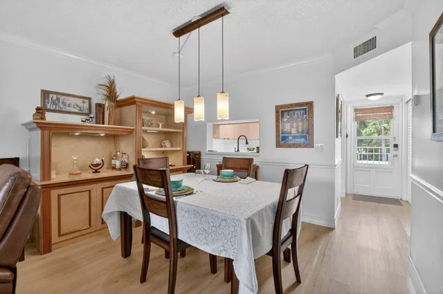 Unit 208 photo 12