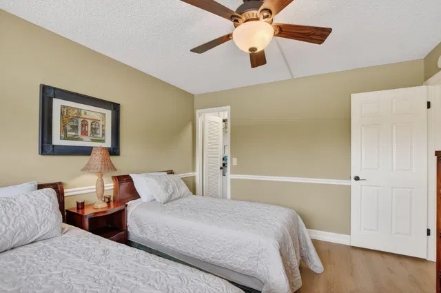 Unit 208 photo 24