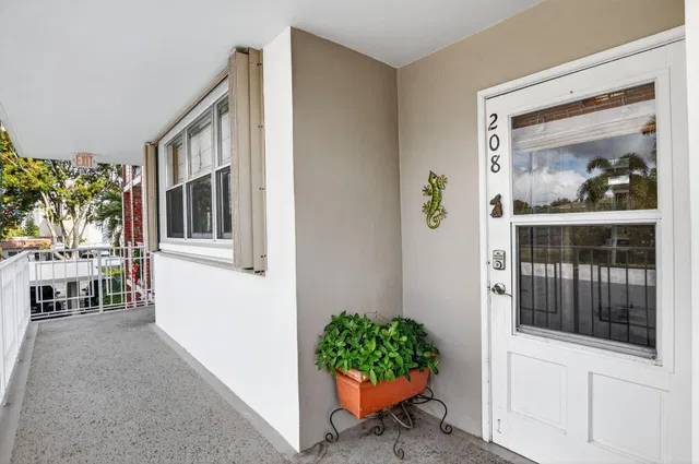 Unit 208 photo 29