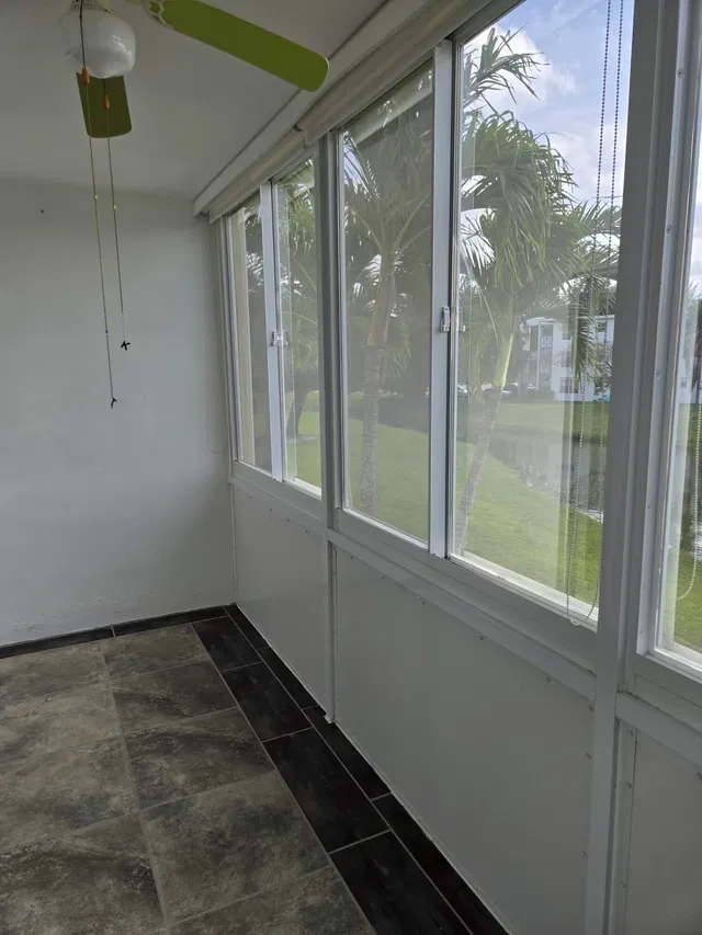 Unit 208 photo 16