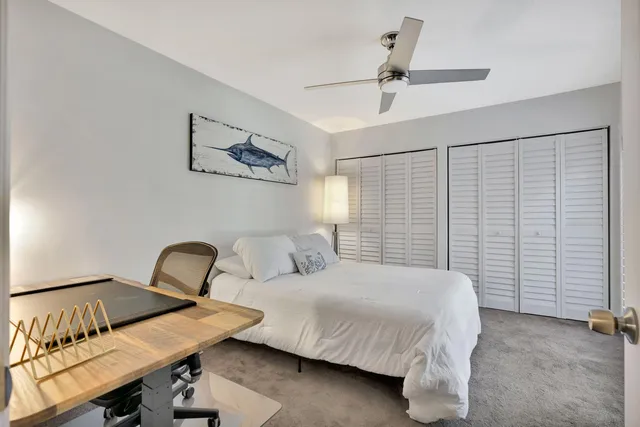 Residence photo 17