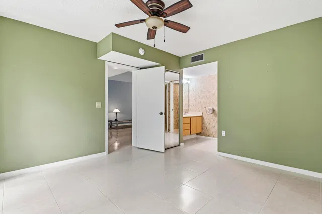 Unit 103 photo 12