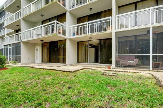Unit 103 photo 25