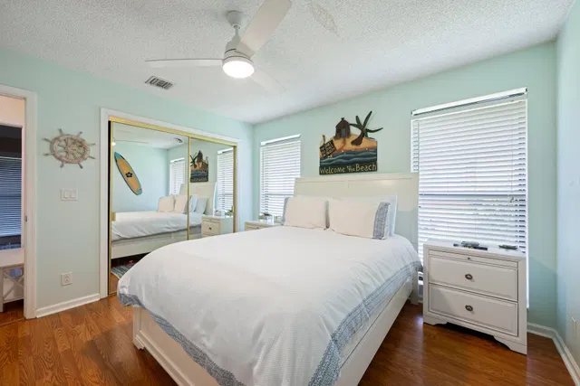 Residence photo 15