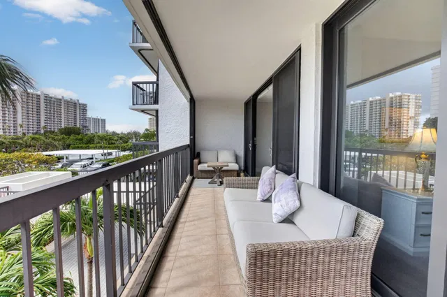 Le Club II Highland Beach Unit 301 photo 27
