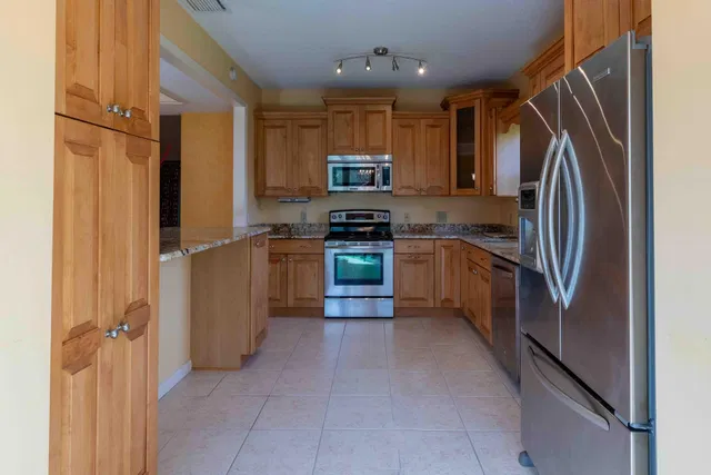 Harbour Ridge Unit 8 photo 9