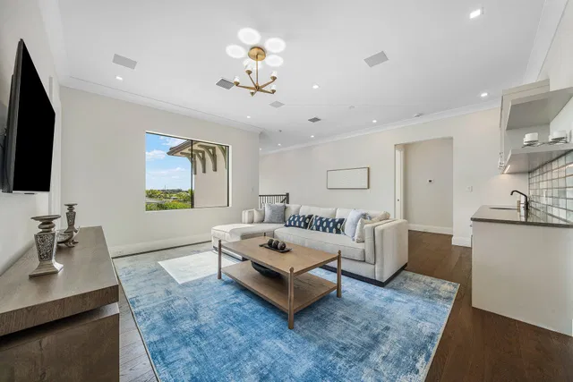 Residence photo 27