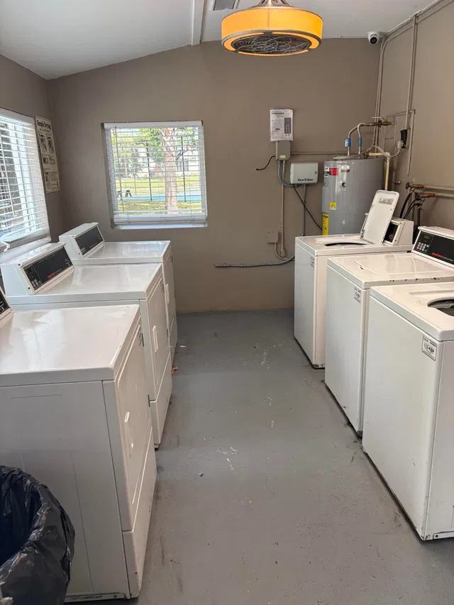 Unit 55 photo 35