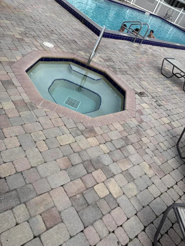 Unit 55 photo 37