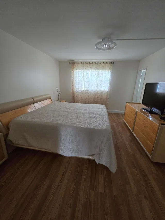 Residence photo 3