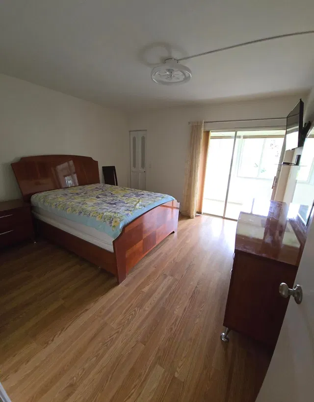 Residence photo 4