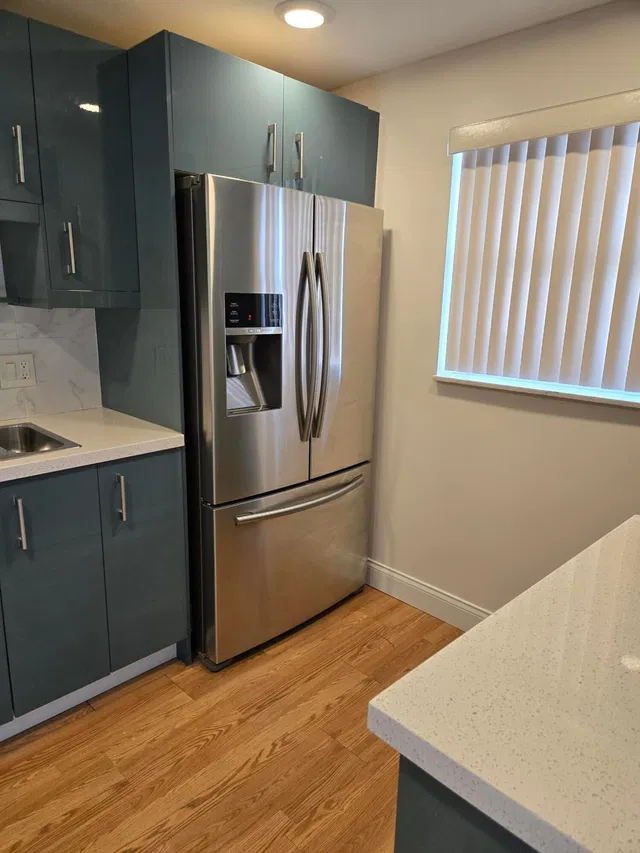 Residence photo 6