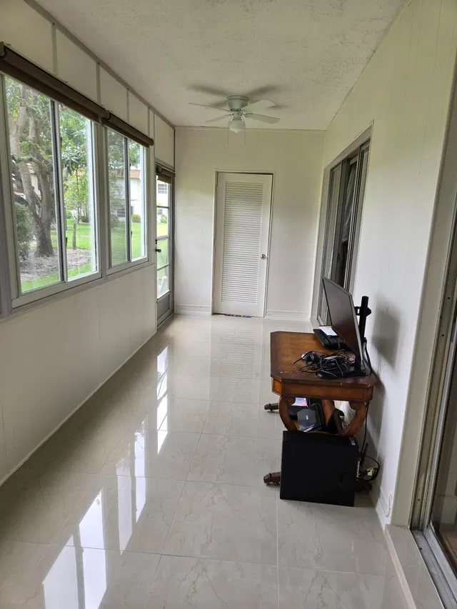 Residence photo 8