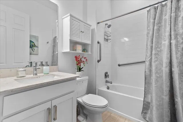 Residence photo 11