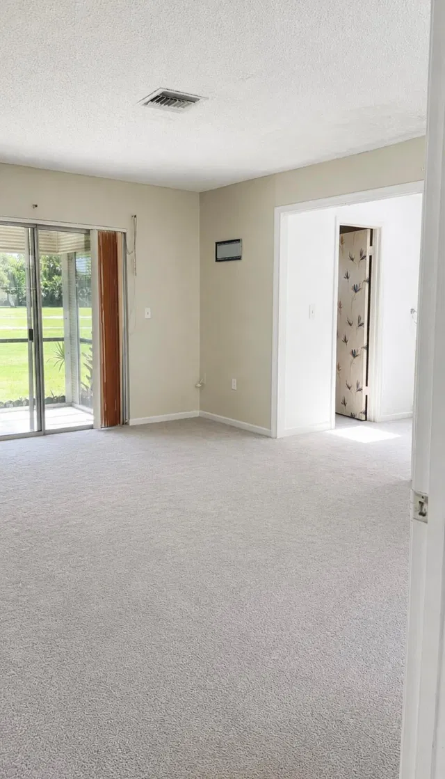 Residence photo 4