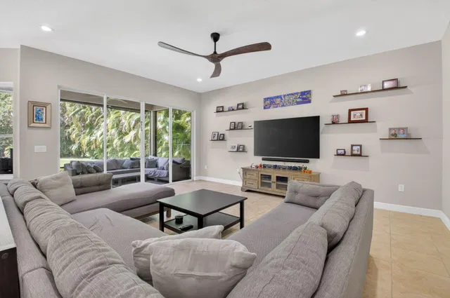 Saturnia Boca Raton Residence photo 14