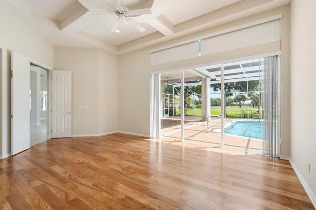 Monarch Country Club Residence photo 5