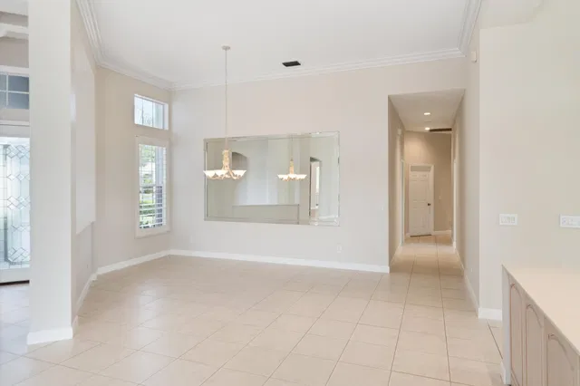 Monarch Country Club Residence photo 18
