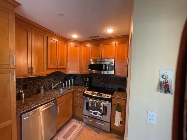 Unit 103 photo 5