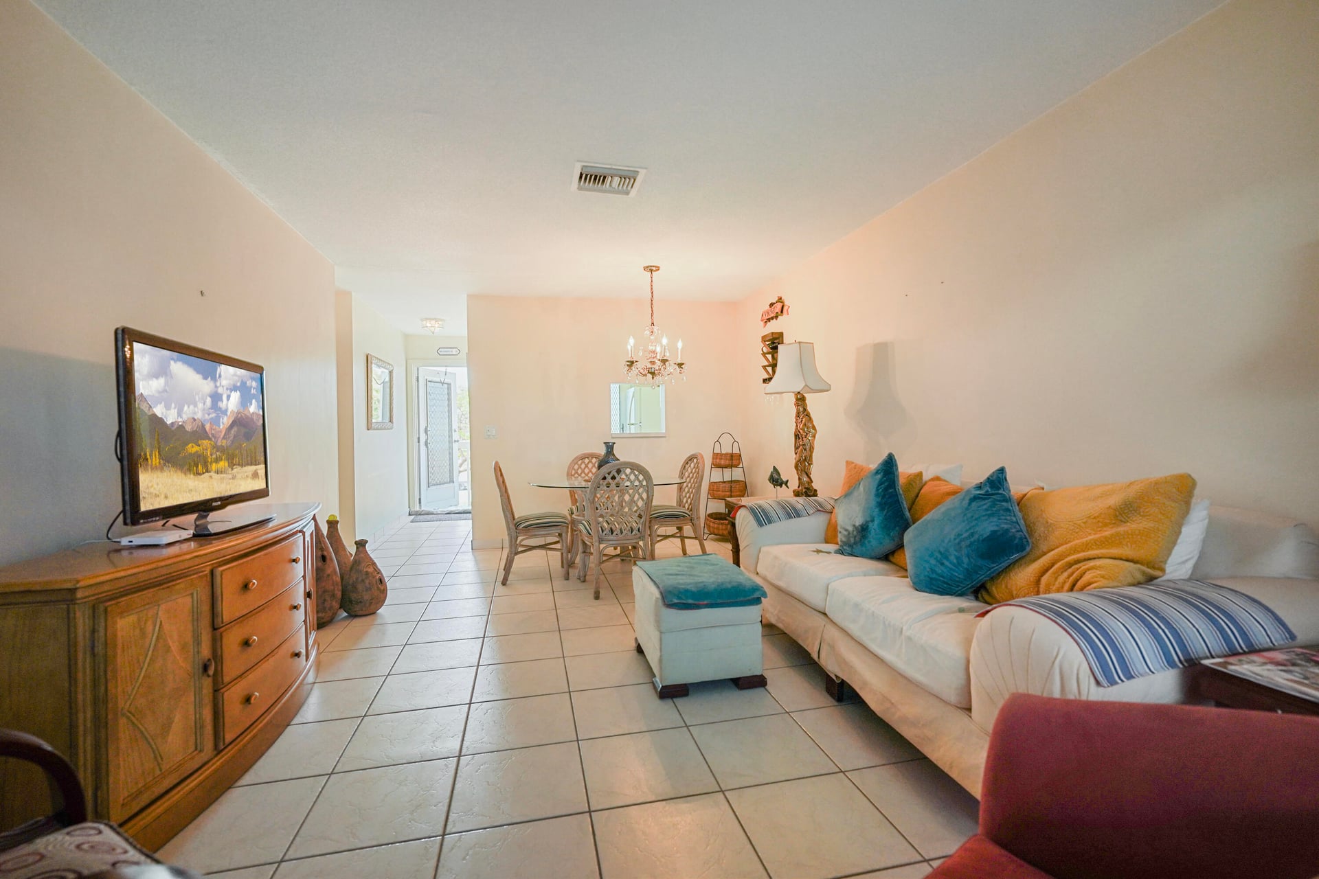 Unit 204 photo 5