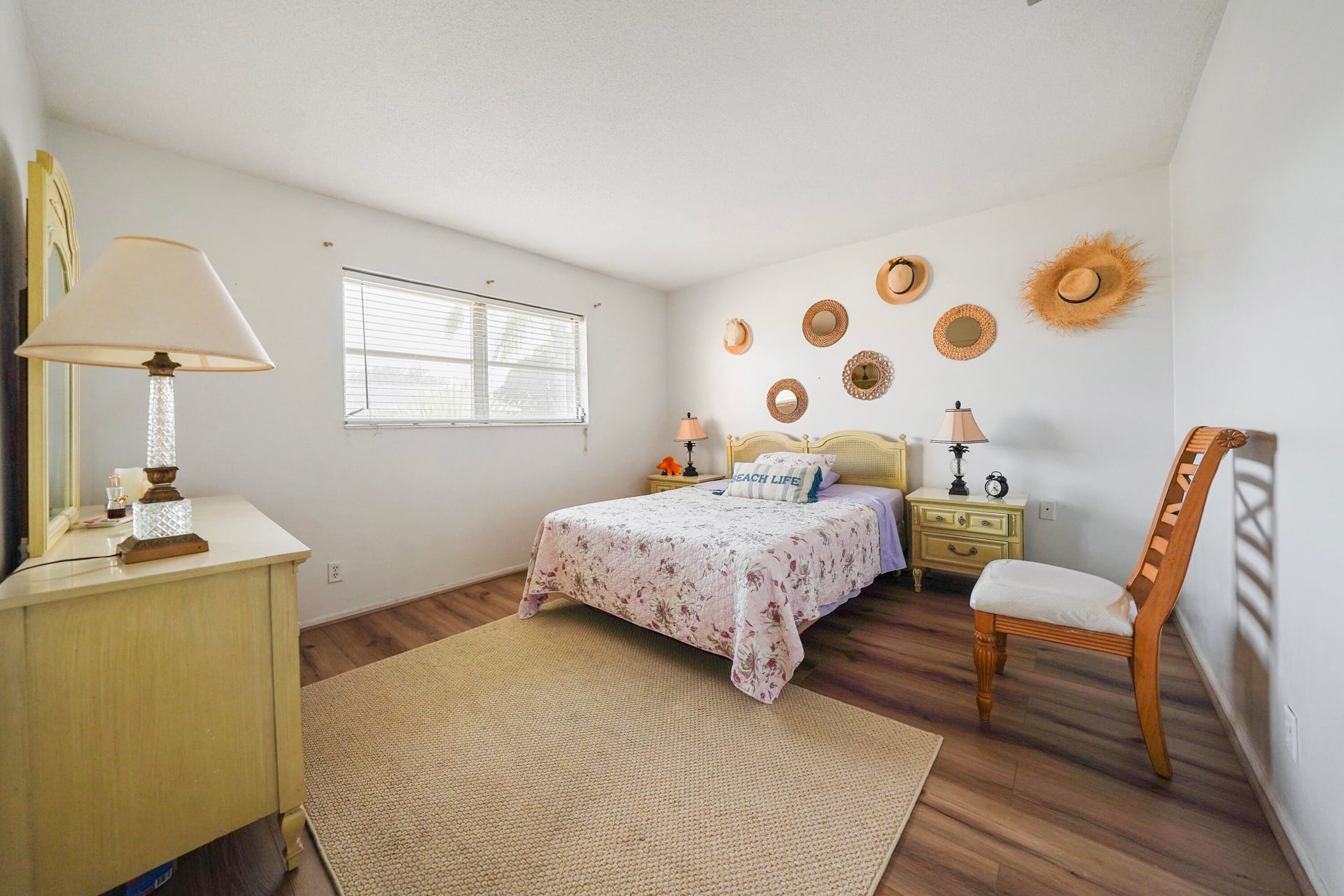 Unit 204 photo 10