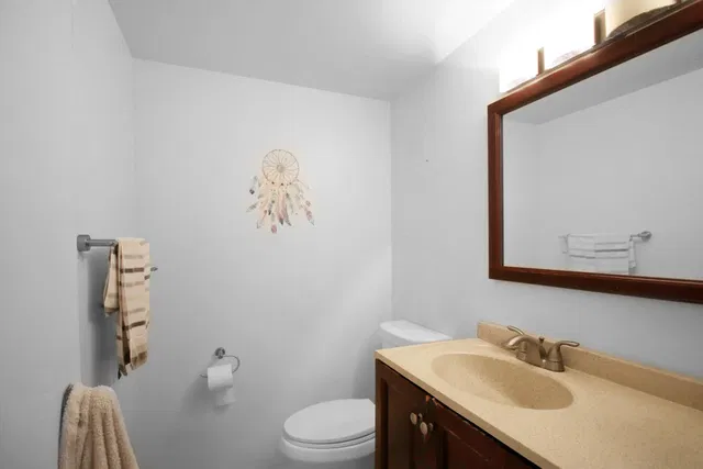  Unit 407 photo 8