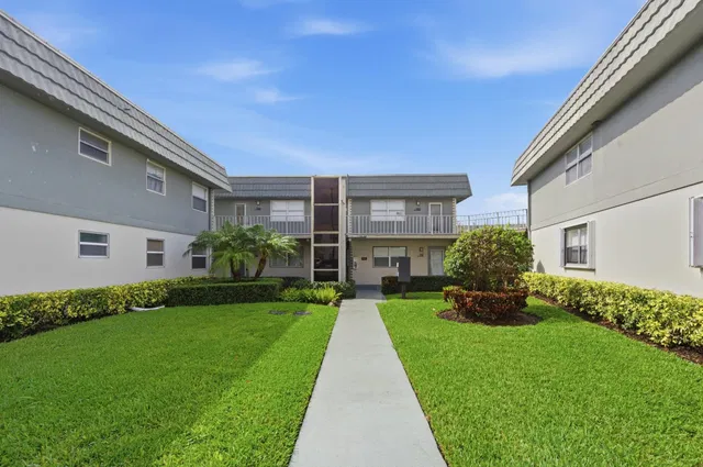 Residence photo 2