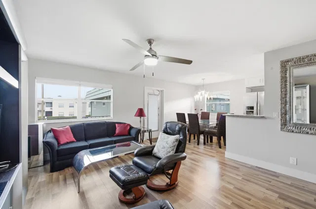 Residence photo 9