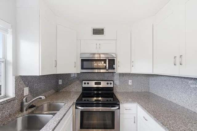 Residence photo 11