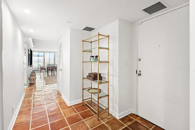 The Plaza of The Palm Beaches Unit 6g photo 2