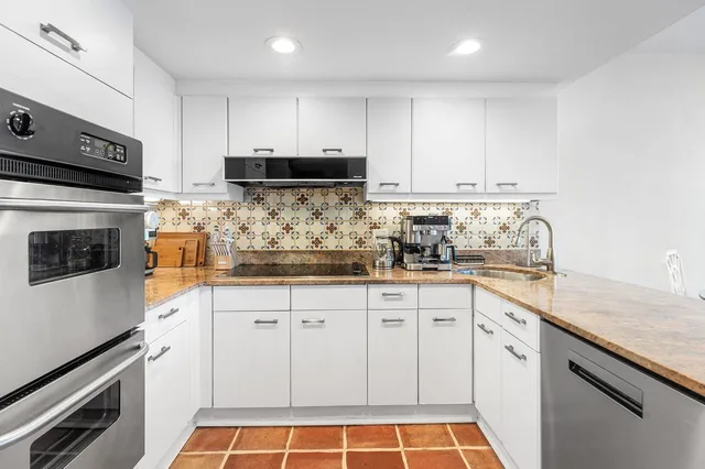 The Plaza of The Palm Beaches Unit 6g photo 5