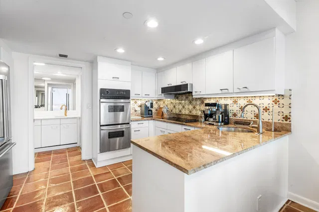 The Plaza of The Palm Beaches Unit 6g photo 10