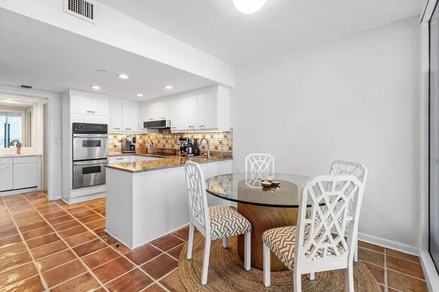 The Plaza of The Palm Beaches Unit 6g photo 11