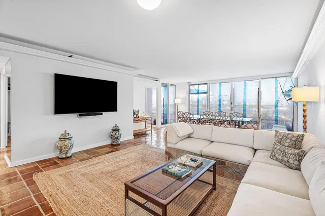 The Plaza of The Palm Beaches Unit 6g photo 17