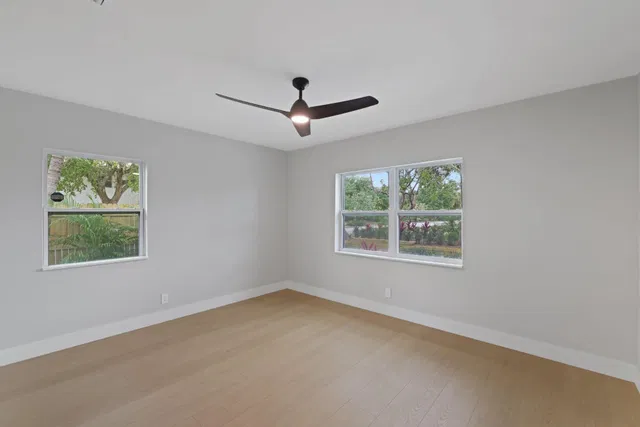 Residence photo 18