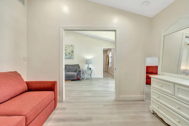  Residence photo 68