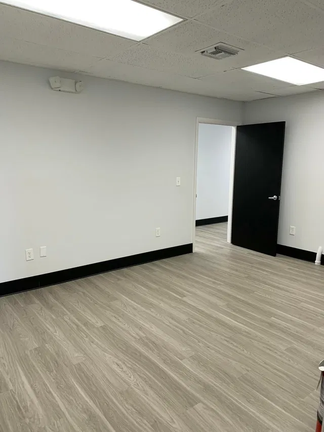 Unit 100-213 photo 14