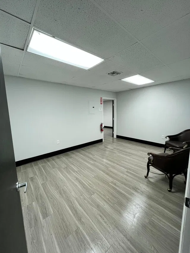 Unit 100-213 photo 22